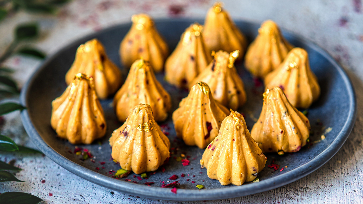 Dulce De Leche Modak - (Step-By-Step + Video Recipe) | My Ginger Garlic ...